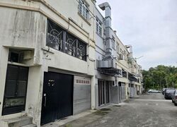 Sembawang Road (D26), Shop House #608501531